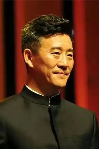 侯岩松