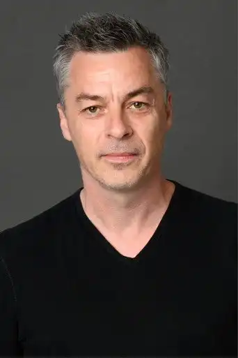 Janek Sirrs